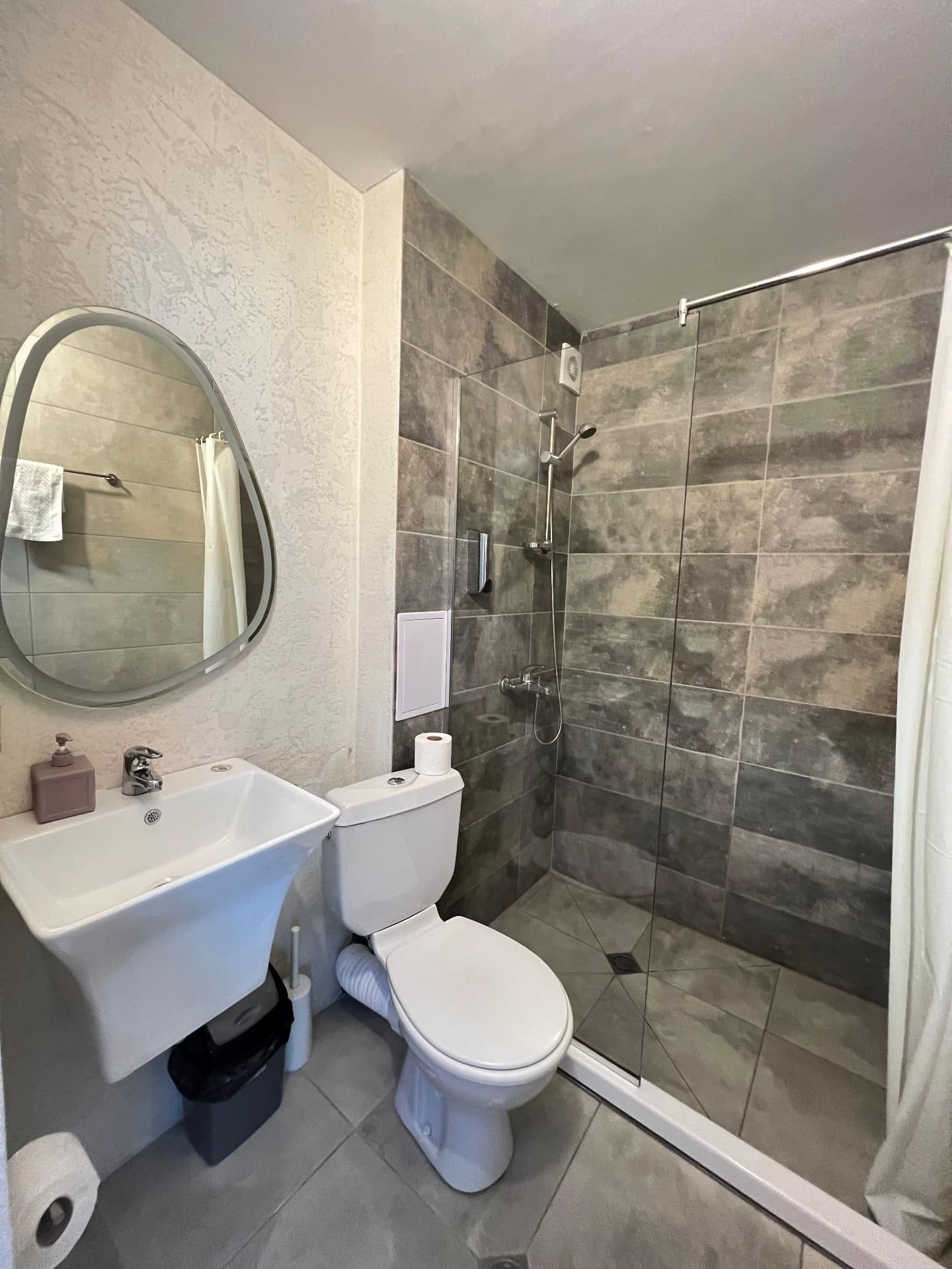 Двойна стая 8