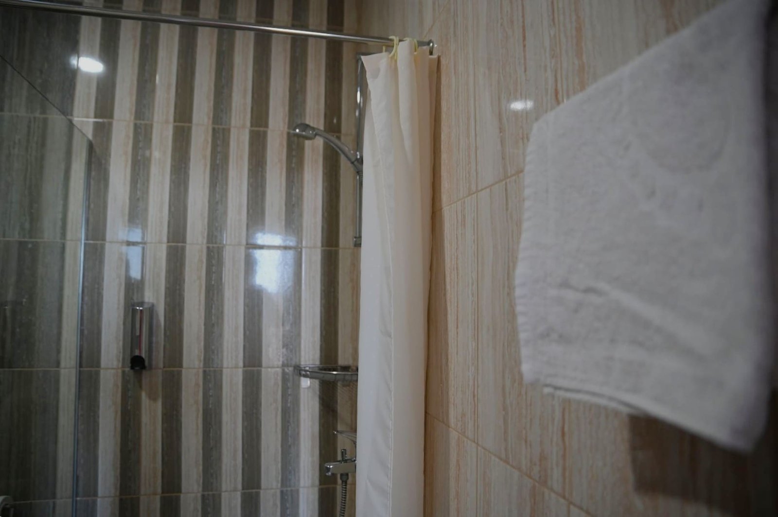 Тройна стая 9